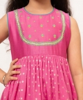 Emroidered Yoke Kurta Set With Pant