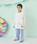 Bumble Bee Print Roundneck Nightsuit