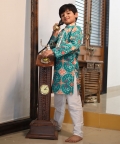 Green Patola Printed Kurta With Pyjama