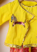 Yellow Horse Patola Jamna Set With Wrap