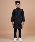 Geometrical Stitch Line Textured Kurta