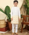 Zahra Embroidered Hand Block Kurta