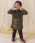 Razzle Dazzle Kurta Pyjama Set: Black & Gold-Black