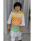 Kurta Pajama Set WIth Reversible Nehru Jacket(Flower-Checks)