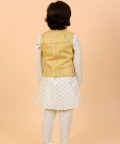 Yellow Bandi With Off White Kurta Set With Golden Work