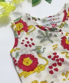 Lion And Mouse  White Jabla