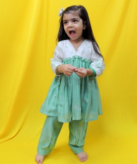 Offwhite & Green Polka Dot & Checks Handblock Kurta Set 